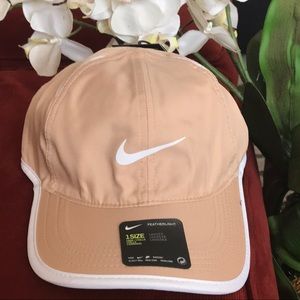 NIKE Baseball Cap NEW!!!